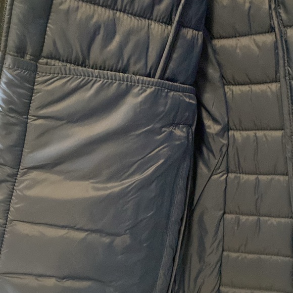 Atelier Noir (Rudsak) jacket w hood. Size small. Navy blue. Pristine condition. - Picture 9 of 13